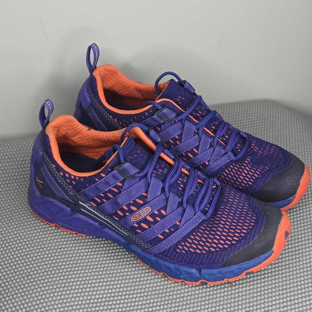 KEEN Trekker  Versago 1016852 Astral Aura/Liberty‎ Women's Sz 9.5